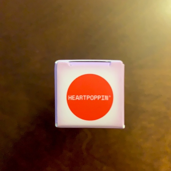 TikTok Addison Rae Item - Picture 3 of 3